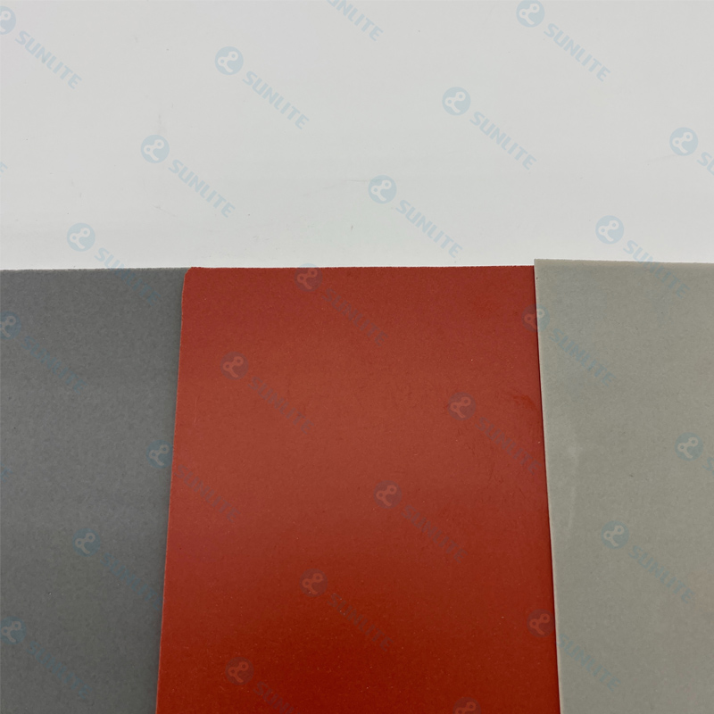Vibration damping grabattum ad contignationibus